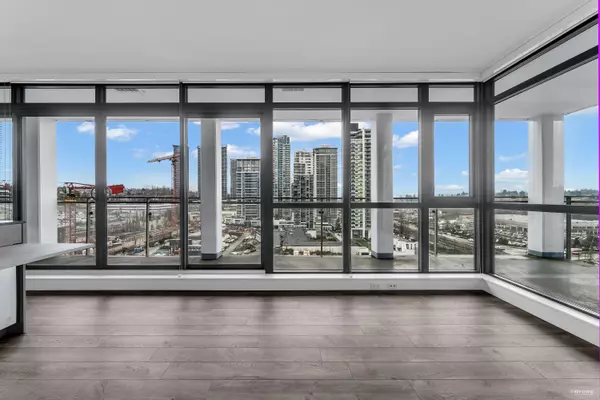 Burnaby, BC V5C 0M4,4488 Juneau ST #1006