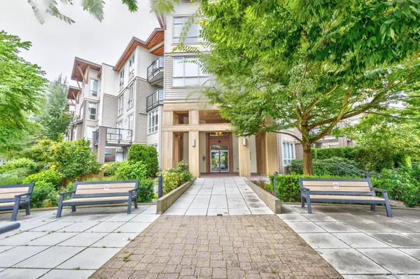 Surrey, BC V3Z 5K3,15988 26 AVE #324