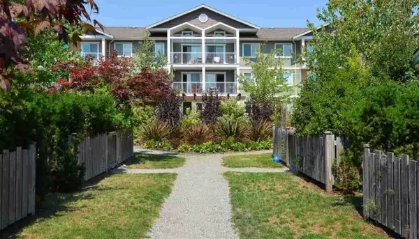 Gibsons, BC V0N 1V8,624 Shaw RD #303