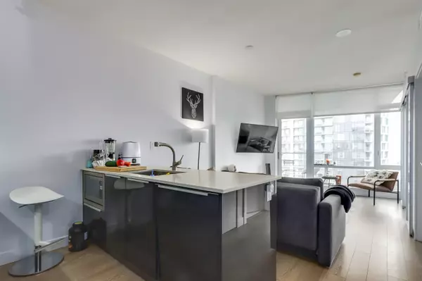 Vancouver, BC V6Z 0E3,1283 Howe ST #3901