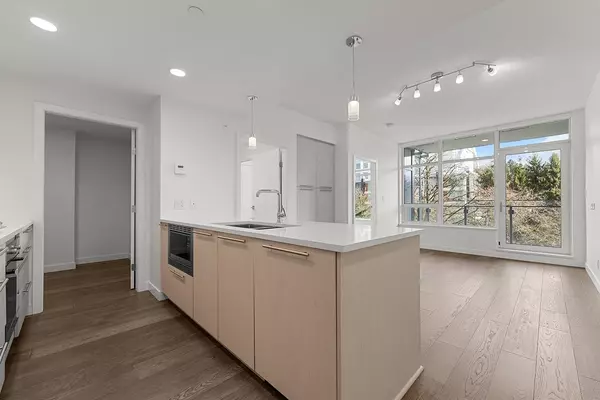 Vancouver, BC V5Z 0H7,5077 Cambie ST #309