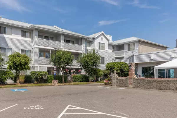 Abbotsford, BC V2S 6S6,32823 Landeau PL #307