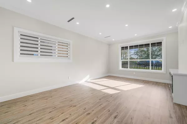 New Westminster, BC V3M 5A2,1147 South Dyke RD