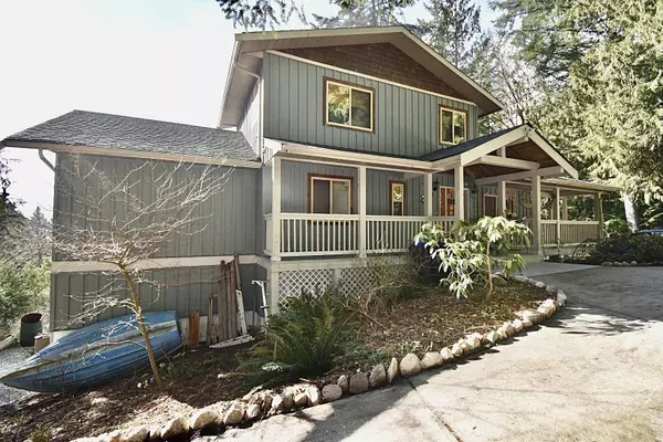 Sechelt, BC V7Z 0C6,7553 Todd RD