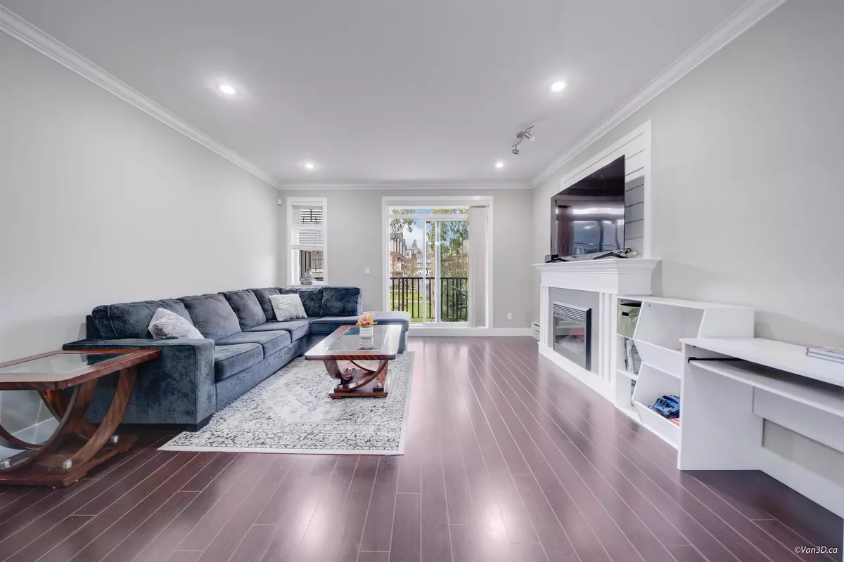 Surrey, BC V3W 0E9,6383 140 ST #36