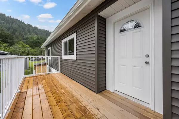 Hope, BC V0X 1L1,65367 Kawkawa Lake RD #59