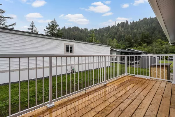 Hope, BC V0X 1L1,65367 Kawkawa Lake RD #59