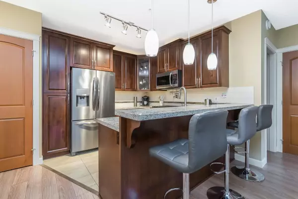 Abbotsford, BC V2T 0G7,32445 Simon AVE #324