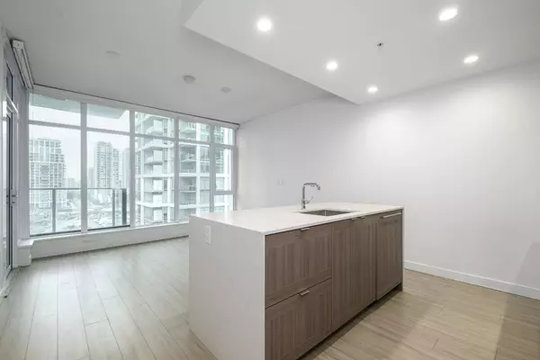 Burnaby, BC V5C 0M1,2311 Beta AVE #1109