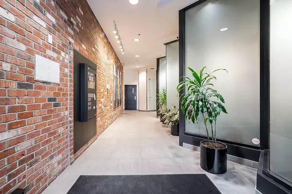 Vancouver, BC V6B 2Y5,1238 Homer ST #405