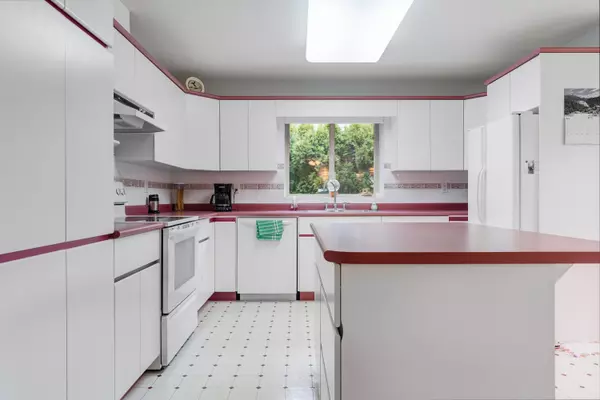 Rosedale, BC V0X 1X1,10259 Caryks RD