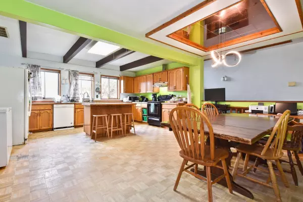 Mission, BC V2V 7K6,8642 Sylvester RD