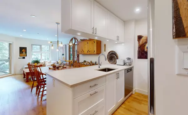 Whistler, BC V8E 0Y8,4660 Blackcomb WAY #421