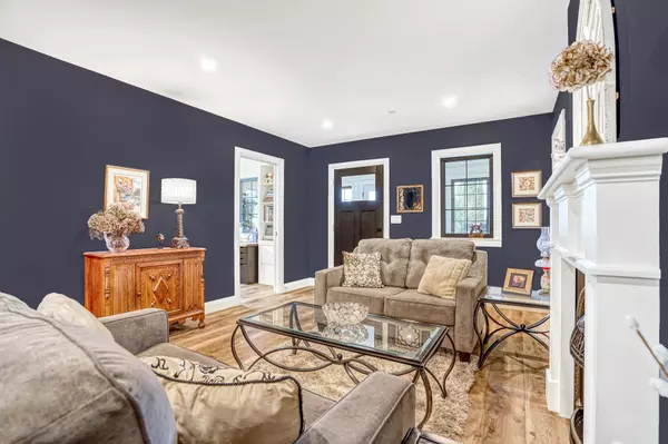 Mission, BC V2V 1T8,32883 5 AVE