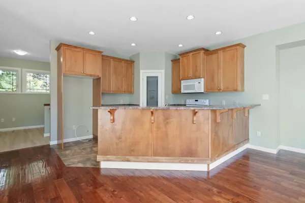 Hope, BC V0X 1L1,21241 Kettle Valley RD