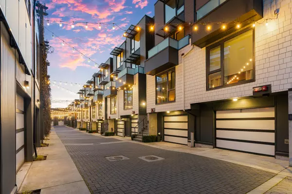 720 E 3rd ST #32,  North Vancouver,  BC V7L 0G7