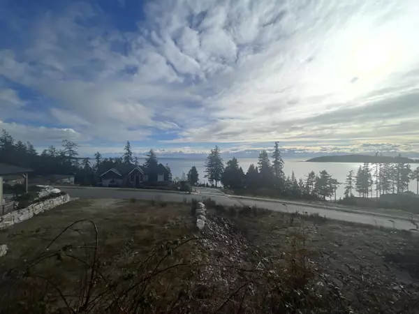 Sechelt, BC V7Z 0V4,5972 Barnacle ST