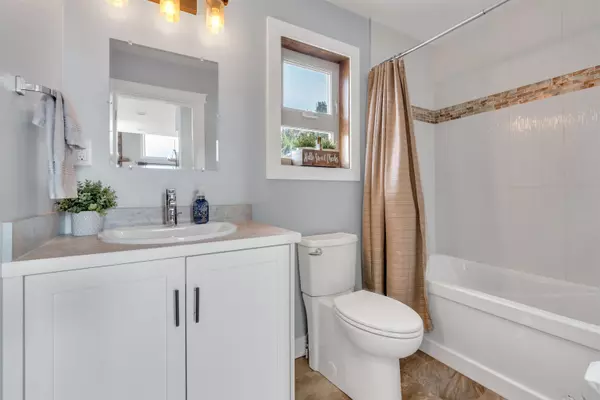 No City Value, BC V0X 1W0,101 Skye Blue LOOP