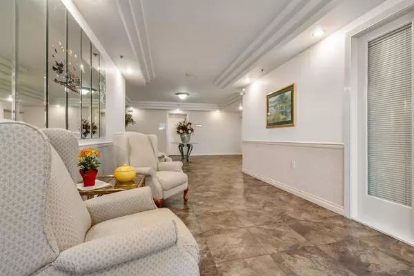 Chilliwack, BC V2P 1T6,45770 Spadina AVE #305