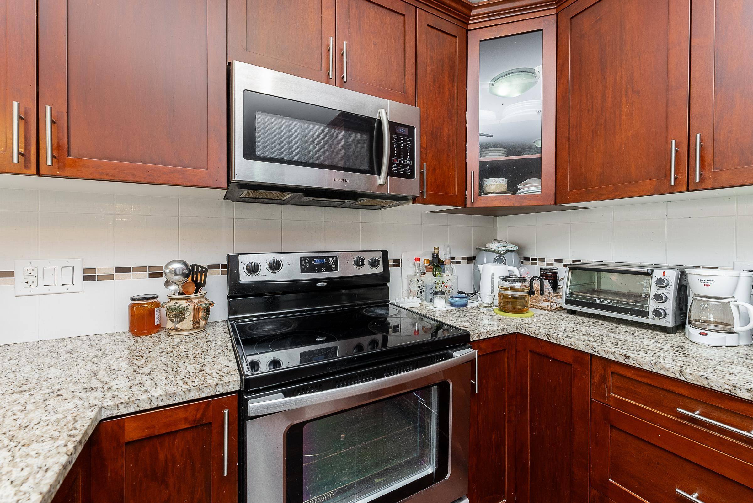 Port Coquitlam, BC V3C 0B5,2330 Shaughnessy ST #307