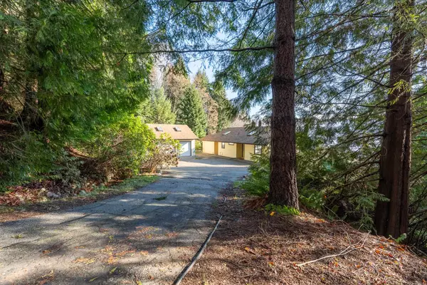 Gibsons, BC V0N 1V1,259 Bridgeman RD