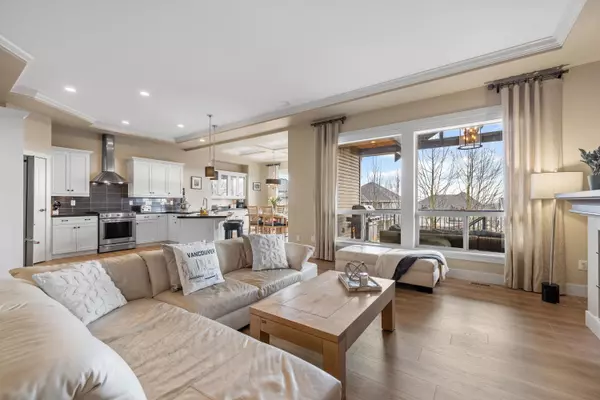 Coquitlam, BC V3E 0E4,3386 Horizon DR