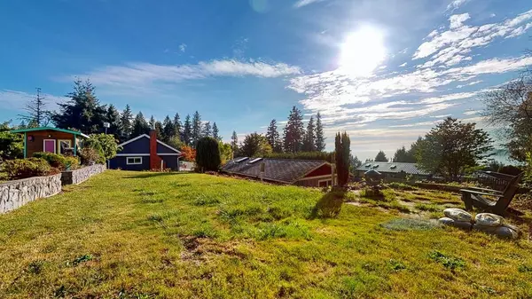 Sechelt, BC V7Z 0G6,5121 Betty RD