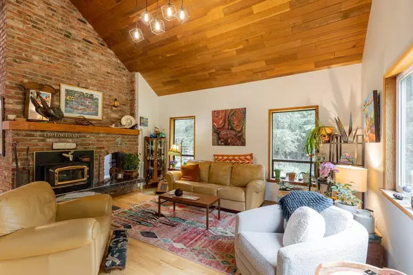 Gibsons, BC V0N 1V7,1125 Stewart RD