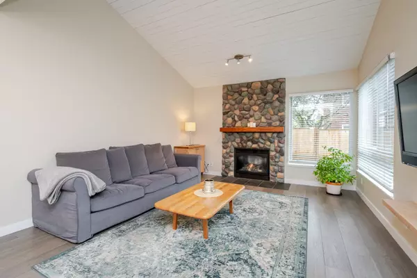 Surrey, BC V3S 5M8,6078 E Greenside DR