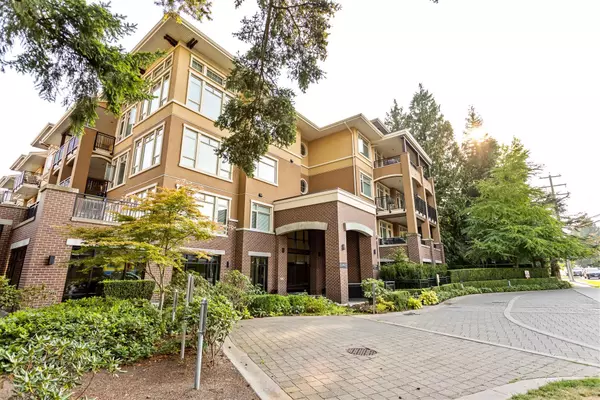 Surrey, BC V4A 2A3,15360 20 AVE #405
