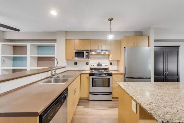 Langley, BC V2Y 3A5,20350 68 AVE #19