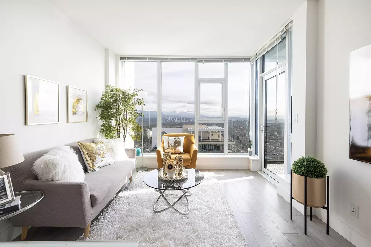 Burnaby, BC V3N 0H1,7358 Edmonds ST #3303