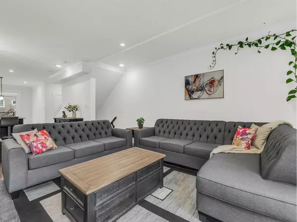 Surrey, BC V3W 1L6,13898 64 AVE #115