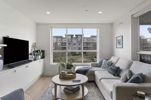 Richmond, BC V7E 6N5,12633 No. 2 RD #215