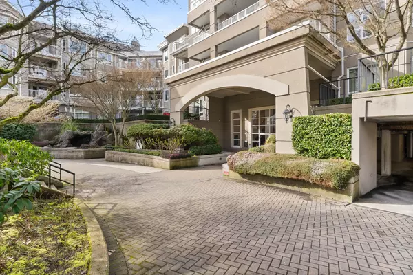 Richmond, BC V7C 5R9,5888 Dover CRES #222