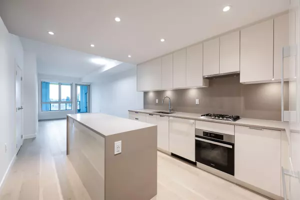 Vancouver, BC V5Z 0K2,6328 Cambie ST #402