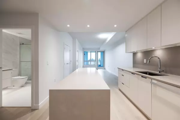 Vancouver, BC V5Z 0K2,6328 Cambie ST #402