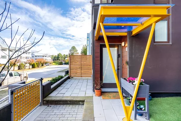 Abbotsford, BC V2S 0M4,32828 Landeau PL #9