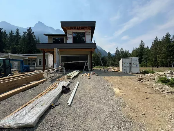 Hope, BC V0X 1L1,65733 Gardner DR