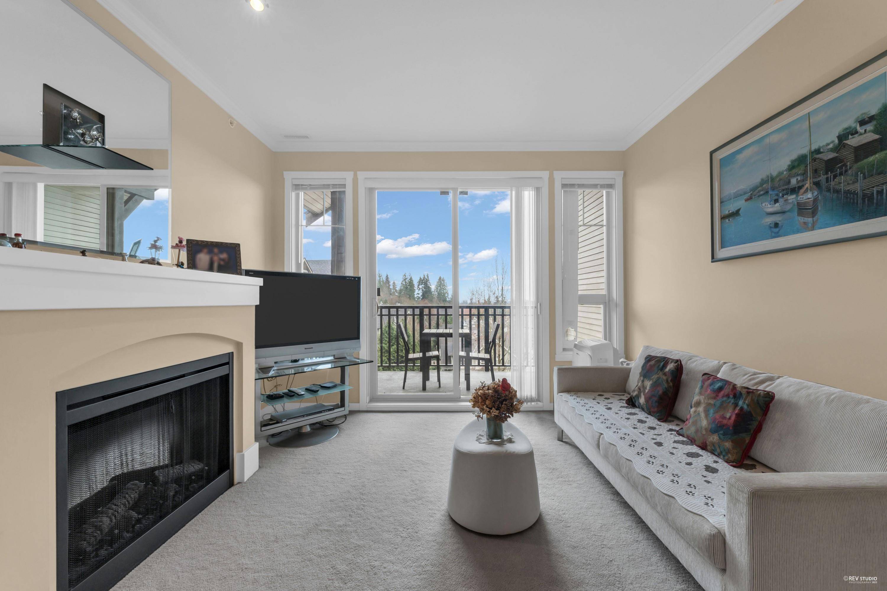 Coquitlam, BC V3E 3S8,2969 Whisper WAY #409
