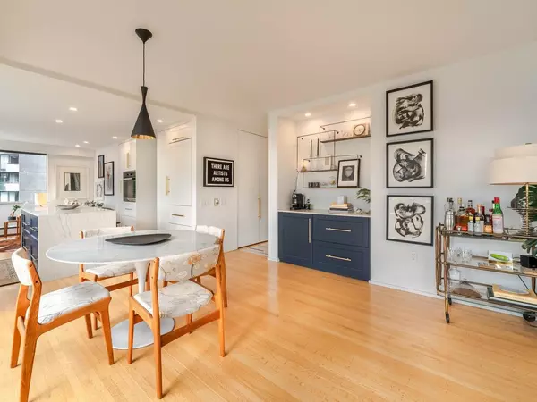 Vancouver, BC V6G 2J2,1315 Cardero ST #604