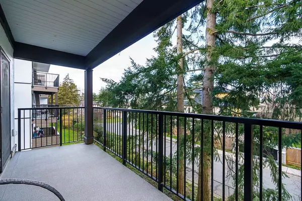 Richmond, BC V7C 4C3,8880 No. 1 RD #201