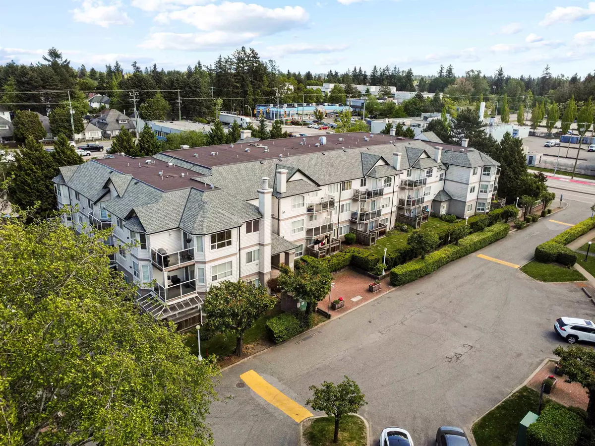 Surrey, BC V3W 2M7,12769 72 AVE #301