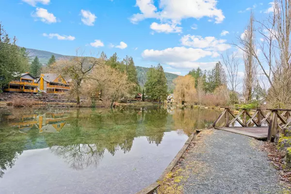 Cultus Lake, BC V2R 0E1,43548 Red Hawk PASS