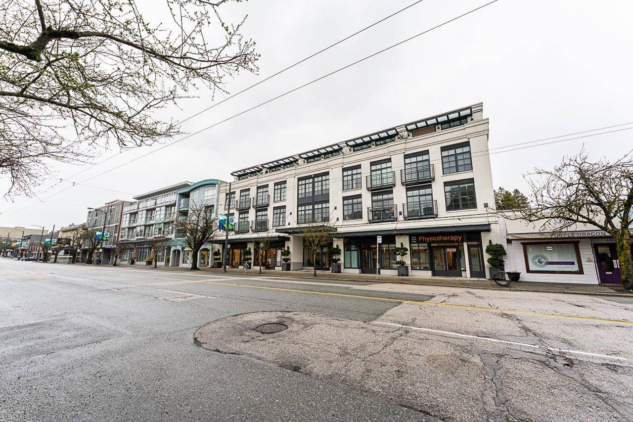Vancouver, BC V6R 2H6,4355 W 10th AVE #308