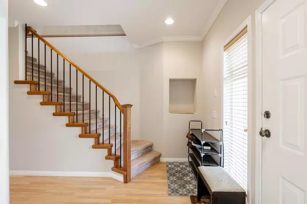 Abbotsford, BC V4X 2R6,27911 Junction AVE