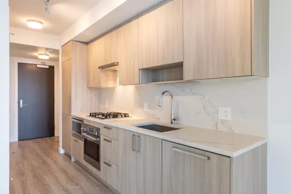 Surrey, BC V3T 0S1,13350 Central AVE #2112