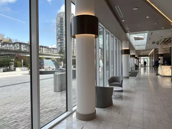 Burnaby, BC V5C 0M8,4720 Lougheed HWY #4001