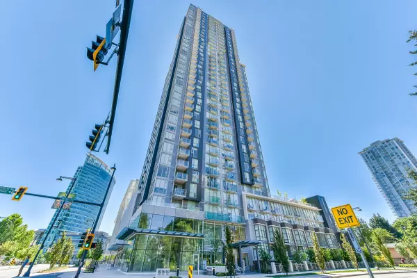 13438 Central AVE #1408,  Surrey,  BC V3T 0N2
