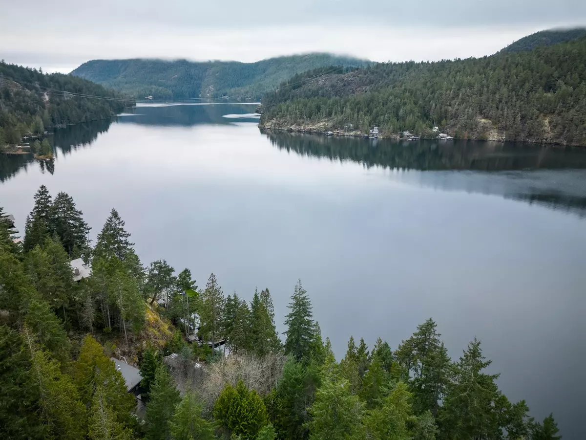 Pender Harbour, BC V0N 2H0,7101 Sakinaw Woods #122